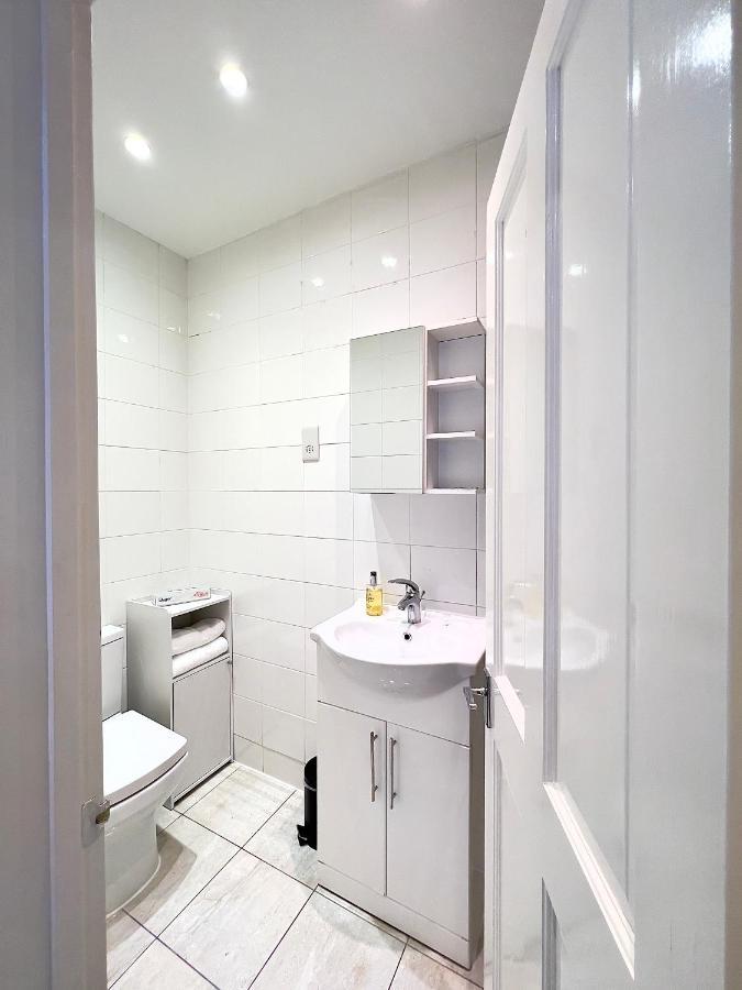 The Beverley Apartments London - Victoria Экстерьер фото