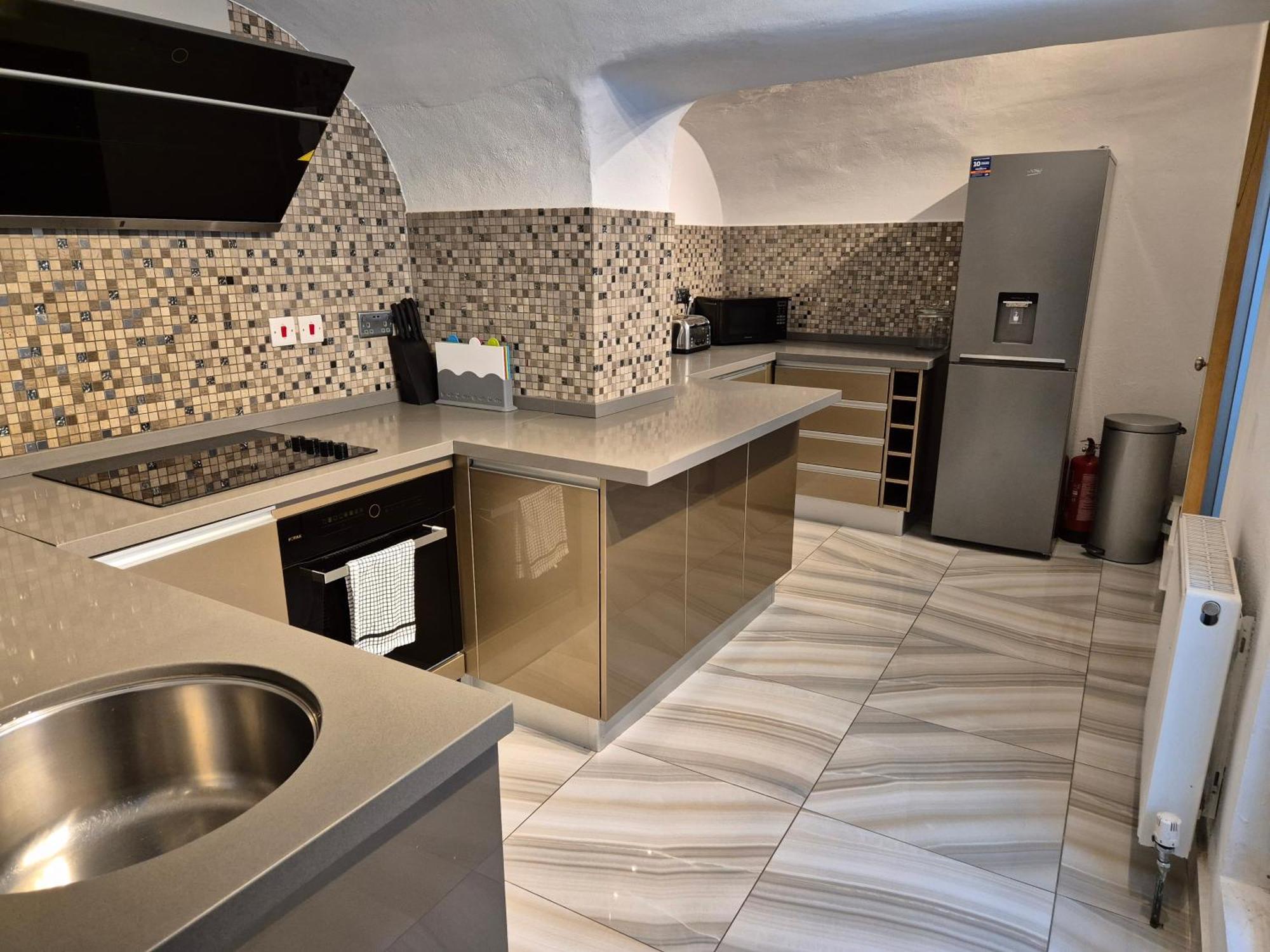 The Beverley Apartments London - Victoria Экстерьер фото