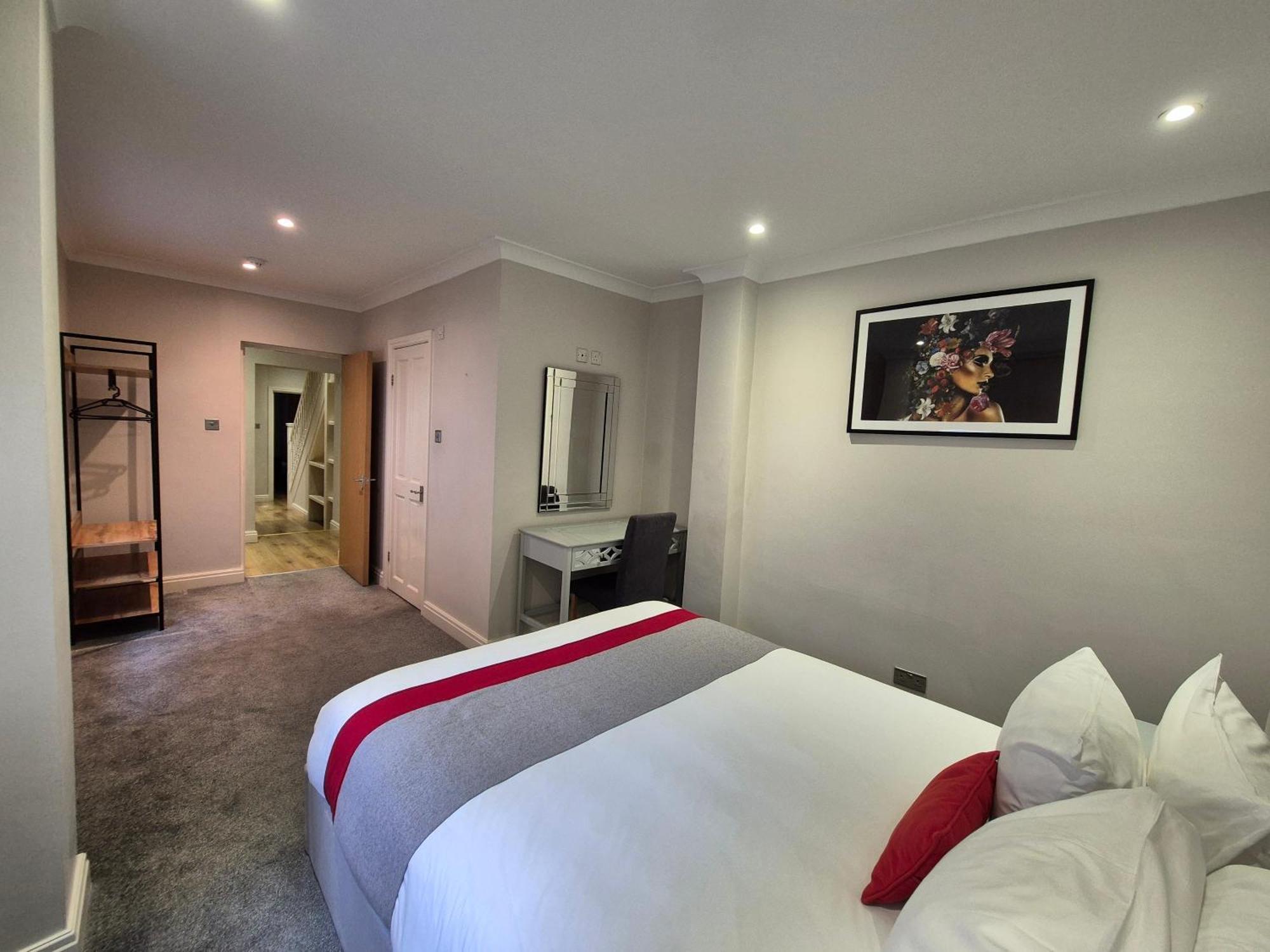 The Beverley Apartments London - Victoria Экстерьер фото