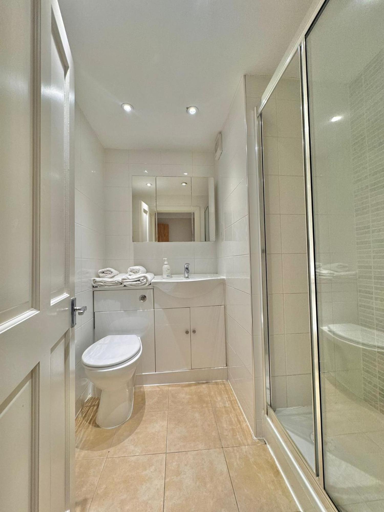 The Beverley Apartments London - Victoria Экстерьер фото